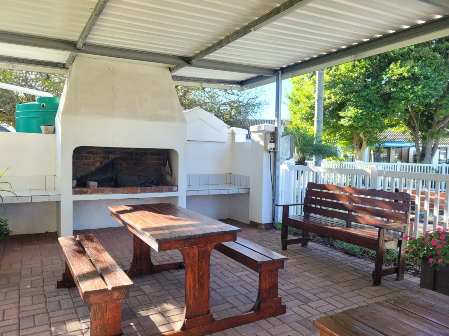 3 Bedroom Property for Sale in Paradise Beach Eastern Cape
